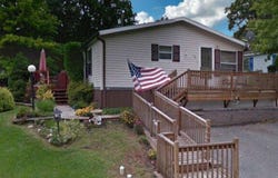 10 SUMMER DRIVE, ELIZABETHTOWN, PA 17022