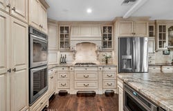 887 Via Maria, Upland, CA 91784