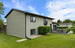 403 Pleasant Ave, Surrey, ND 58785