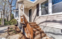 2150 Oakhurst Circle, Spartanburg, SC 29302