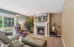 4405 Newark, Grand Blanc, MI 48439
