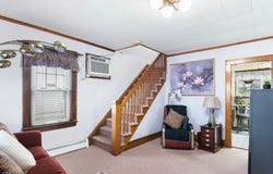 220 Victory St, Roselle Boro, NJ 07203-2630