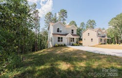 2206 Hillcrest Avenue, Albemarle, NC 28001