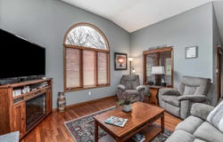 825 Shadow Bluff, GALENA, IL 61036