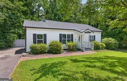265 3rd Avenue, Winder, GA 30680