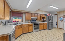 125 Callahan Road, Canfield, OH 44406