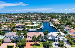 2320 NE 34th Court, Lighthouse Point, FL 33064