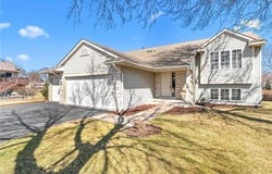 2829 90th Lane NE, Blaine, MN 55449