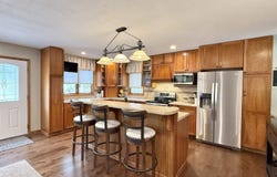 213 Floral Dr, Hillsboro, KS 67063