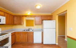 304 CHATHAM Square, WINCHESTER, VA 22601