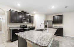 6007 NW Regent Street, Port Saint Lucie, FL 34983