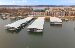 86 Aqua Fin Drive, Lake Ozark, MO 65049