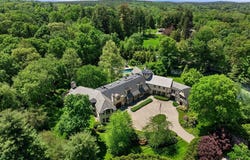 15 Claridge Drive, Weston, MA 02493
