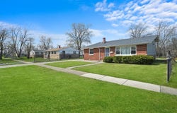 2708 OXFORD Drive, Markham, IL 60426