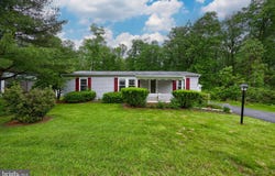 109 MAPLE AVENUE, MANHEIM, PA 17545