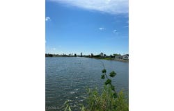 824 NE 6th Avenue, Cape Coral, FL 33909