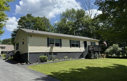 110 Tranquility Lane, Greentown, PA 18426