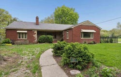 425 Beldon Ave, IowaCity, IA 52246