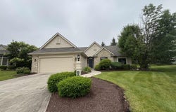 10403 Maple Springs Cove, Fort Wayne, IN 46845-2127