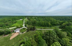 1 Lake Bluff Dr, Baxter, TN 38544