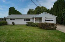 303 Carol Dr, Hackettstown Town, NJ 07840-1820