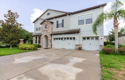 1389 HERITAGE LANDINGS DRIVE, LAKELAND, FL 33805