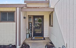 1437 W Walnut Avenue, Visalia, CA 93277