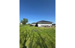 210 E Warren Street, Wolfe City, TX 75496
