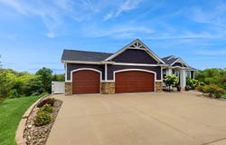 1813 Maple Court, Winterset, IA 50273