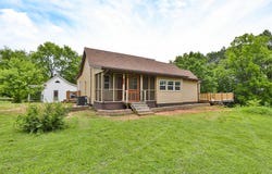 311 College Street, Crane, MO 65633