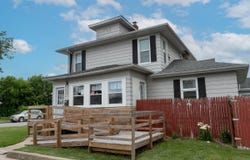 902 S Main Street, Mishawaka, IN 46544-5166