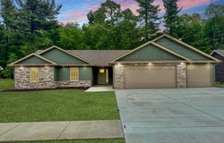 1615 Elderberry Street SE, DeMotte, IN 46310