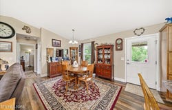 1435 E 1st St, Crossville, TN 38555