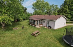 26 Barnard Street, Hillsdale, MI 49242
