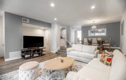 21901 Burbank Boulevard, Woodland Hills, CA 91367