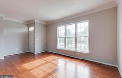 25286 MCINTYRE Square, CHANTILLY, VA 20152