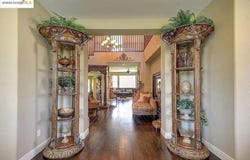 9670 Canopy Tree ST, Roseville, CA 95747