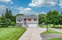 N64w14152 Mill Rd, Menomonee Falls, WI 53051