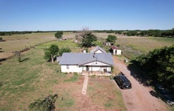 12255 S US 283 Highway, Sayre, OK 73662