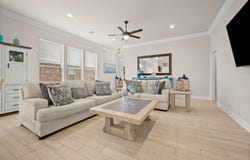 7044 Panama Canal Dr, Gonzales, LA 70737
