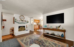 4588 W HILLSIDE DR, Eugene, OR 97405