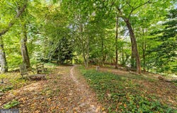 327 E STREET ROAD, KENNETT SQUARE, PA 19348