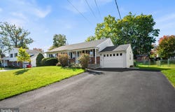 1209 LOG COLLEGE Drive, WARMINSTER, PA 18974