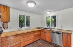 6 Forest Grove Ave, Norfolk, MA 02056