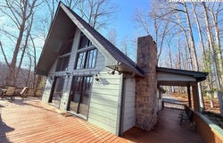 154 Breezy Lane, Deep Gap, NC 28618
