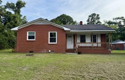 105 Rhodes Street, Williamston, NC 27892