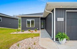 4001 ANTWERP Avenue, HOWARD, WI 54313-7518