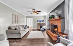 108 Wyandot St, Darlington, SC 29532