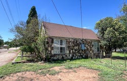 605 N 3rd St, Alpine, TX 79830