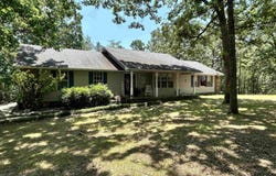 142 Meade Road, Clinton, AR 72031